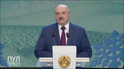 Лукашенко: Я никогда не отступлю. Я родился, жил и будут жить здесь