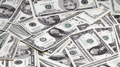 Усиление валютного контроля усложнит использование "серых схем" с долларами