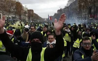 Акция протеста во Франции закончилась погромами, пострадали полицейские