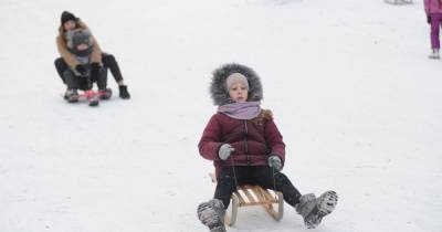 Как насладиться зимней прогулкой без последствий для здоровья: рекомендации врачей