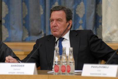 Шредер назвал причины воссоединения Крыма и России