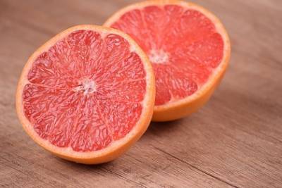 Диетолог рассказала об опасности грейпфрута при коронавирусе
