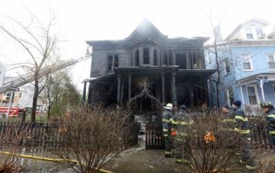 В США сгорел культовый дом Церкви Сатаны - korrespondent.net - США - шт. Нью-Йорк