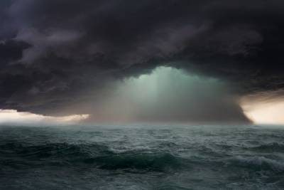 У берегов Камчатки объявили штормовое предупреждение
