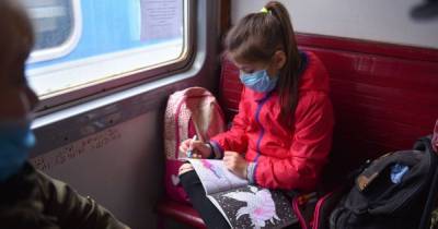 "Укрзализныця" планирует пускать пассажиров в поезда по ксерокопиям документов