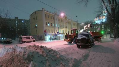 Центральную Россию после мощных снегопадов сковали аномальные морозы