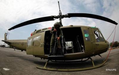 На Филиппинах семь военных погибли при крушении вертолета