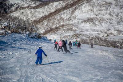 Гора Красная приняла первых горнолыжников и сноубордистов
