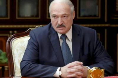 "Люди не едут на заработки": Лукашенко назвал причину длительных протестов в Беларуси