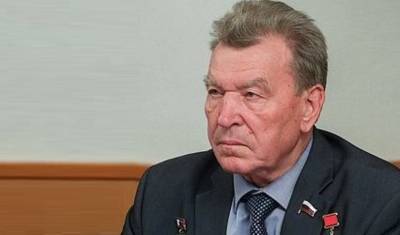 От коронавируса скончался депутат Госдумы Николай Антошкин