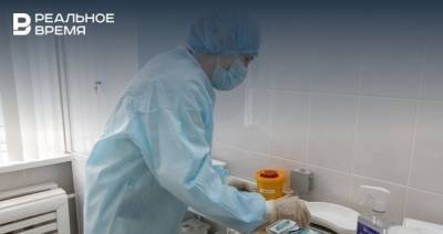 Третья российская вакцина от коронавируса может поступить в гражданский оборот в марте