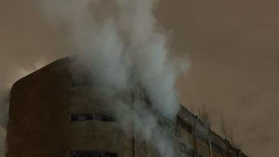 Пожар разгорелся в цехе металлургического комбината в Магнитогорске