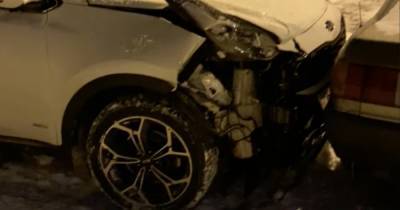 В Васильково автомобиль протаранил несколько припаркованных машин (видео)