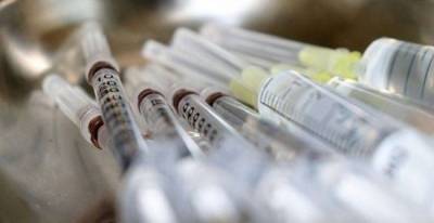 Шесть стран ЕС пожаловались в ЕК на массовые задержки поставок вакцины