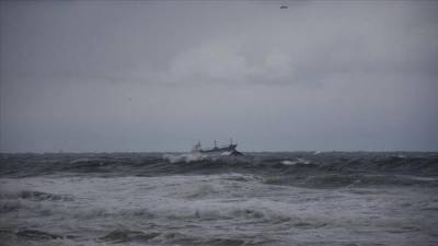 У побережья Турции затонул российский корабль с 15 моряками на борту