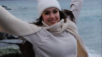 «Девушка-огонь»: Алина Загитова после сауны нырнула в ледяной бассейн