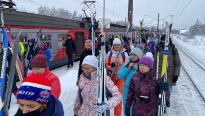Первые "Лыжные стрелы" отправились из Петербурга в Ленобласть