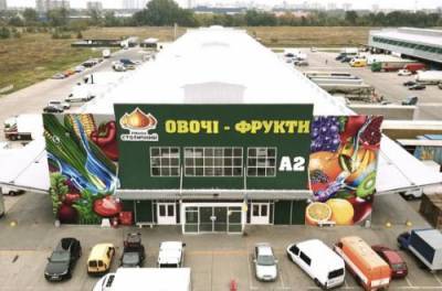 Несмотря на запрет суда, владельцы Novus Молчанова и Туменас пытаются захватить рынок «Столичный», но уже по частям