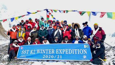 Вершина Чогори впервые покорена альпинистами в зимнее время