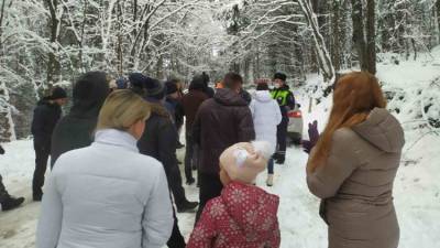 Перекрытый проезд на Ай-Петри собрал недовольных поклонников снега