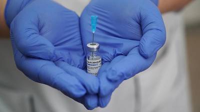 В РФ заявили о готовности диалога со всеми нуждающимися в вакцине странами