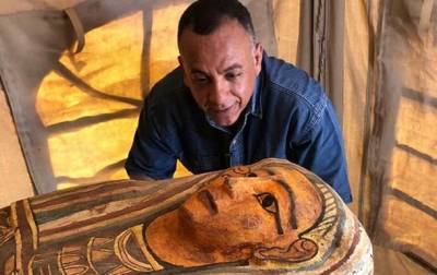 Археологи обнаружили клад в египетском некрополе - cursorinfo.co.il - Египет - Мемфис