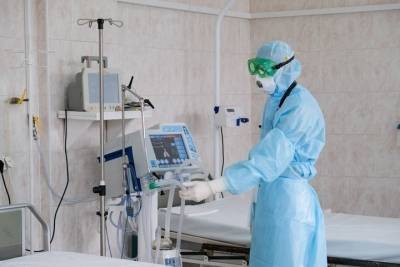 Четыре пациента в Волгоградской области умерли от коронавируса за сутки