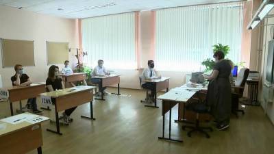 Во всех российских школах возвращаются к традиционному формату занятий