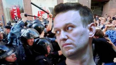 ФСИН объяснила причины, по которым был задержан блогер Навальный