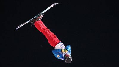 Сборная РФ выиграла командные соревнования в лыжной акробатике на КМ