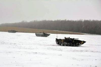 Террористы «ДНР» подогнали к линии фронта бронетехнику