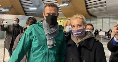 Навального задержали в Шереметьево через несколько минут после возвращения из Германии