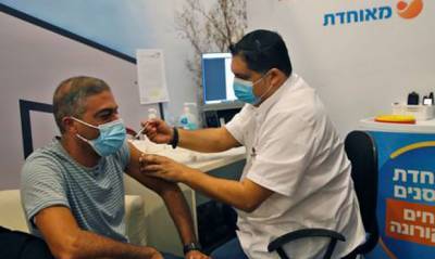 В Израиле несколько человек пожаловались на лицевой паралич после прививки от COVID-19