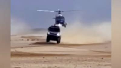 «КАМАЗ» Шибалова на «Дакаре» задел вертолет в воздухе во время гонки