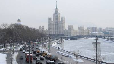 Синоптики предупредили москвичей о сильных морозах и гололедице