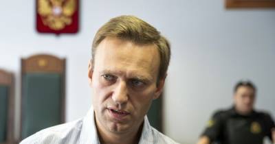 Навального доставили в отделение полиции: что известно