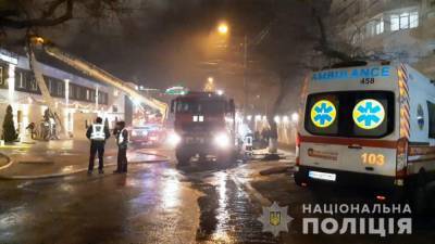 В Одессе горел отель Arcadia Apartments: погиб человек (фото, видео)