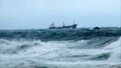 Спасенный россиянин назвал причину крушения сухогруза в Черном море