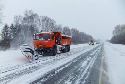 Радий Хабиров раскритиковал работы по очистке дорог от снега