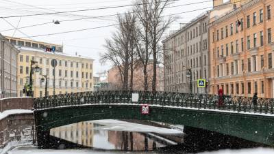 Циклонический вихрь вернул погоду в Петербурге к климатической норме