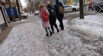 "В пятерку и так возьмут": на аттестатах ярославских школьников разместят QR-коды