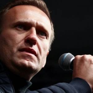 Навального задержали по прилету в Москву: Германия отреагировала