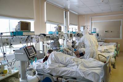 В России за сутки умер 471 пациент с коронавирусом