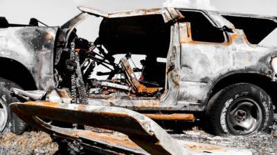 Поздней ночью в Пензе сгорел автомобиль такси