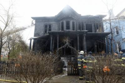 В Нью-Йорке сожгли исторический дом, где была расположена Церковь Сатаны