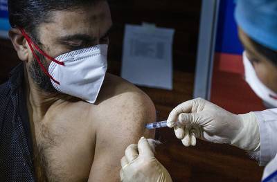 Алжир получит 500 тысяч доз вакцины "Спутник V"