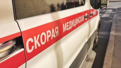 Взрослый и ребенок погибли при столкновении легковушек на Ямале