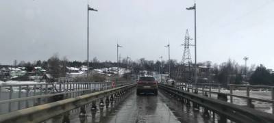 Наплавной мост на окраине Петрозаводска перекроют ночью на два часа