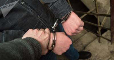 Захватившему заложников в Каспи бывшему полицейскому предъявлено обвинение