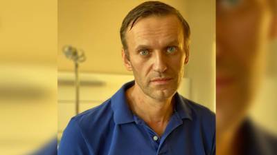 "Теплая и чистая": Навальный рассказал об условиях пребывания в камере